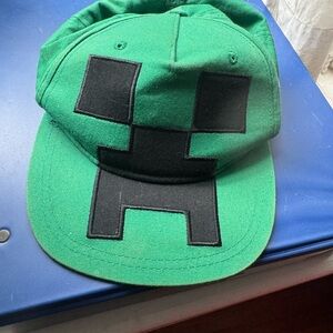 🎁Green and Black Creeper Cap